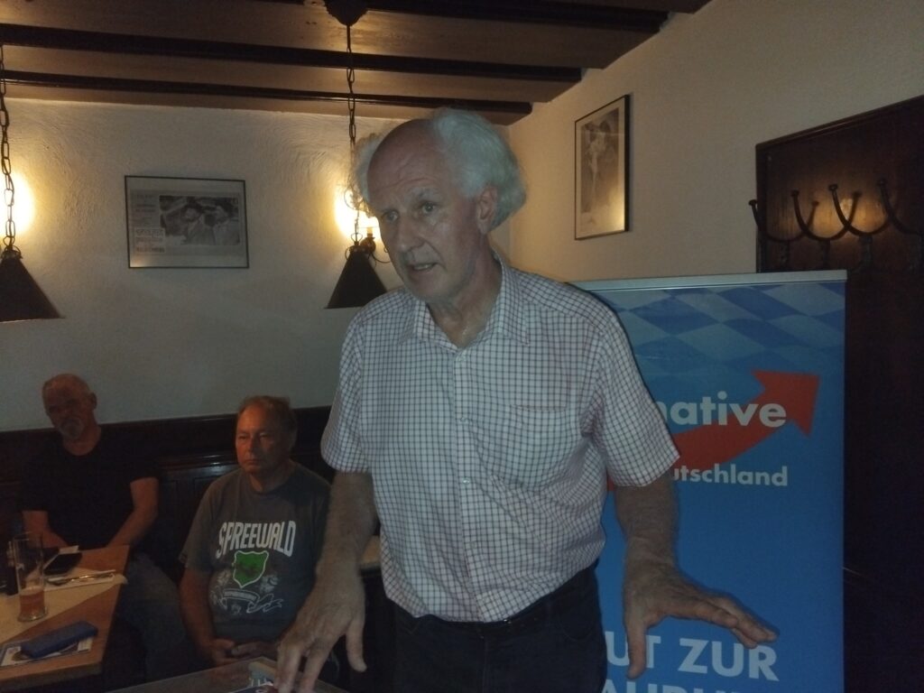 AfD-Kreisvorsitzender Wolfgang Koch wirbt für das Mitmachen auf kommunaler Ebene